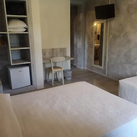 Hotel Cyrnea Calvi (Corsica)