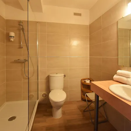Cyrnea Otel 3*