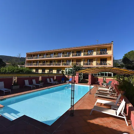 Cyrnea Otel