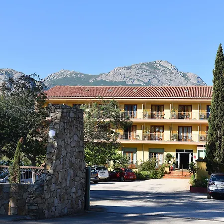 Cyrnea 3* Calvi (Corsica)