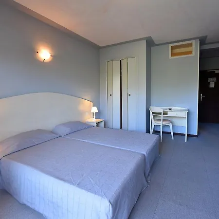 Cyrnea Hotel