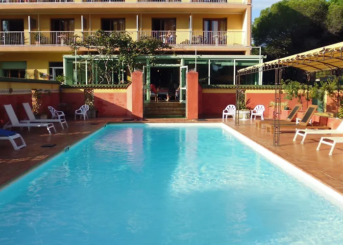 Cyrnea 3* Calvi (Corsica)